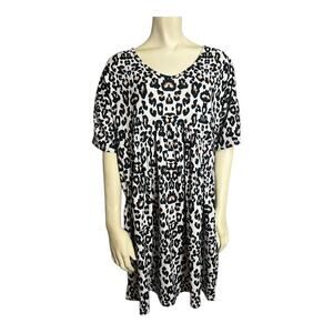 BomBom Women's Black & White Leopard Ruffle Short Sleeve Mini Dress Size L/XL